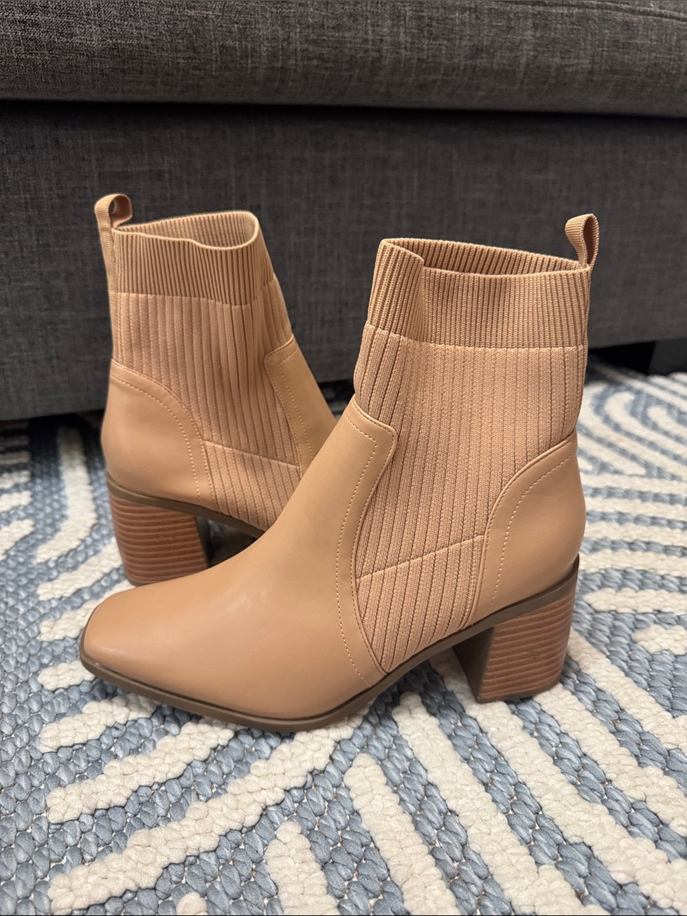 Journee Collection Tan Sweater Knit Block Heel Ankle Booties Women's Size 7.5